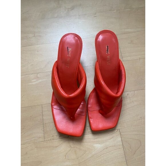 NINE West "Alike" Super Soft Nappa Leather Kitten Heel Orange Sandals Sz 5 New - Picture 2 of 6